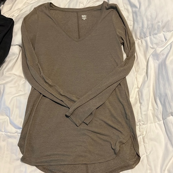 Long sleeved top - Picture 1 of 3